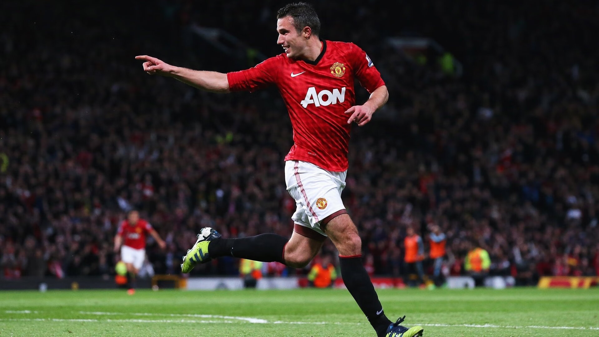 开云体育在线-绝境逢生！AC米兰季后赛抢七战惊险击败阿尔及利亚，逆转传奇引爆足坛